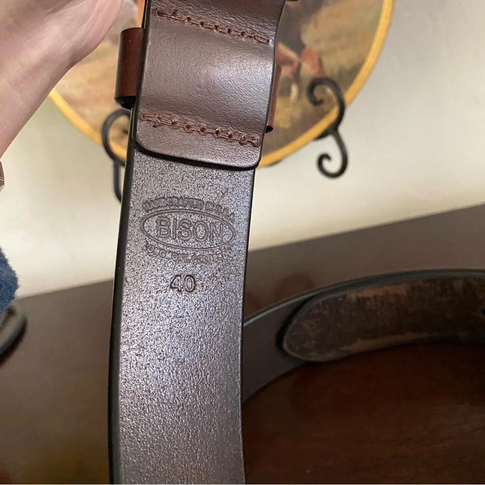 Vintage Bison Men’s Distressed Brown Leather Belt Size 40 Made In USA Quality